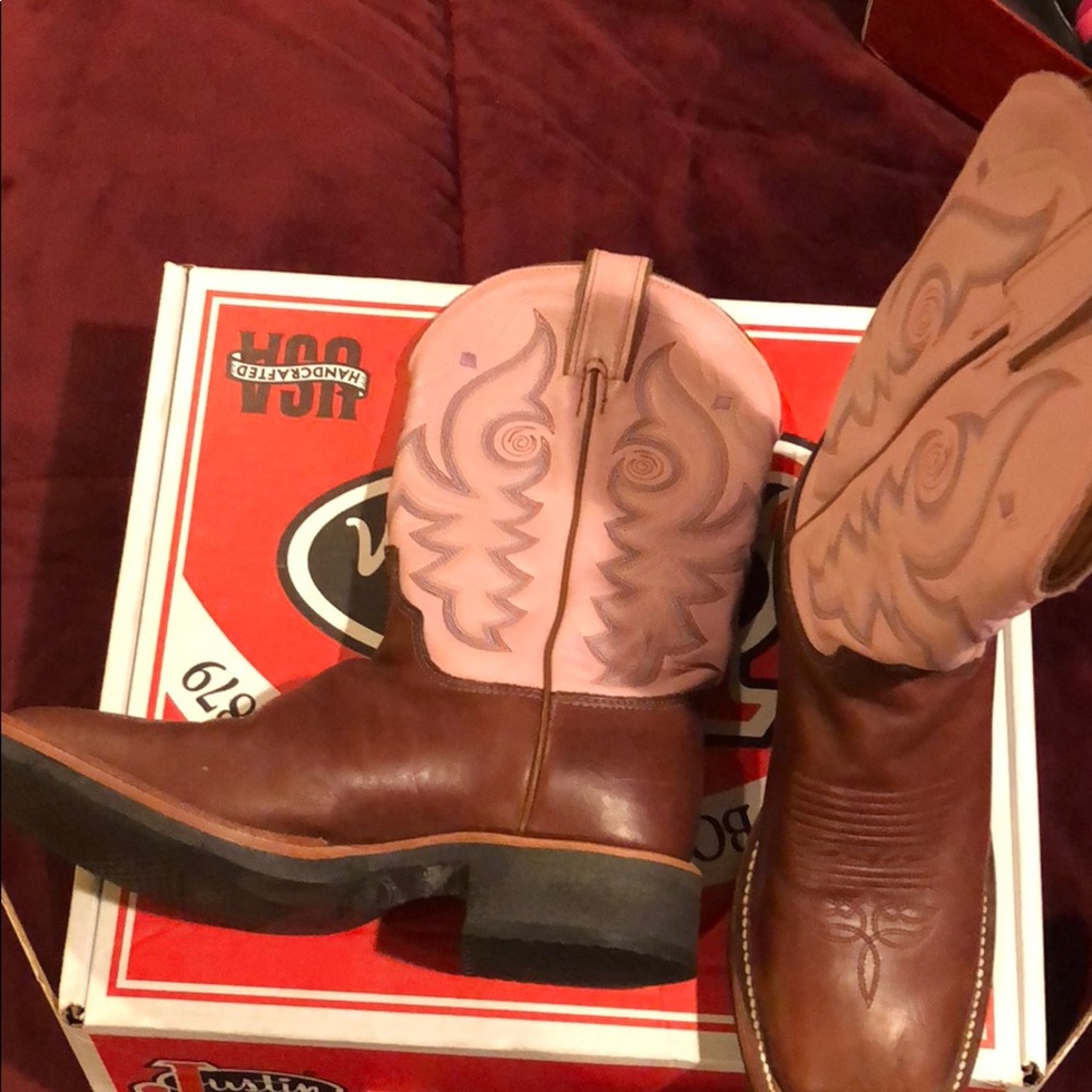 Justin boots.
